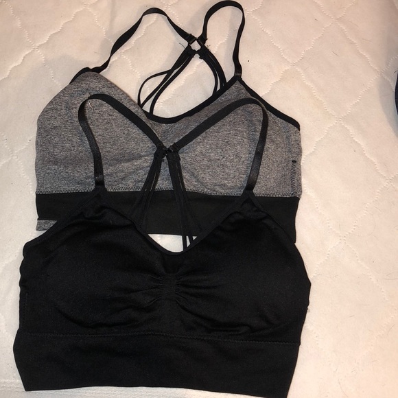 Izod Other - NWOT Izod sports bras